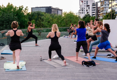 Yoga plein air - Montpellier - Espace Michel Soulas