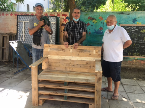 atelier bricolage dans le jardin du GEM