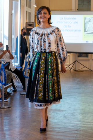 24 juin 2021 - Journée internationale de la Blouse Roumaine