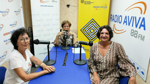 Dans le studio de Radio Aviva Montpellier