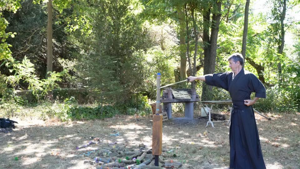 Iaido : exercice de coupe