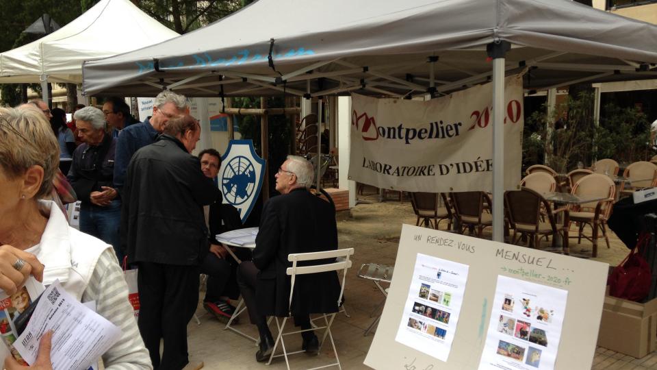 stand à l'Antigone des asscoiations