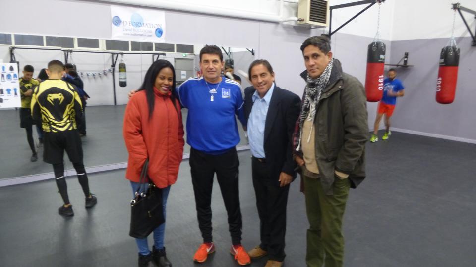 Journalistes visitant le boxing-club de Montpellier