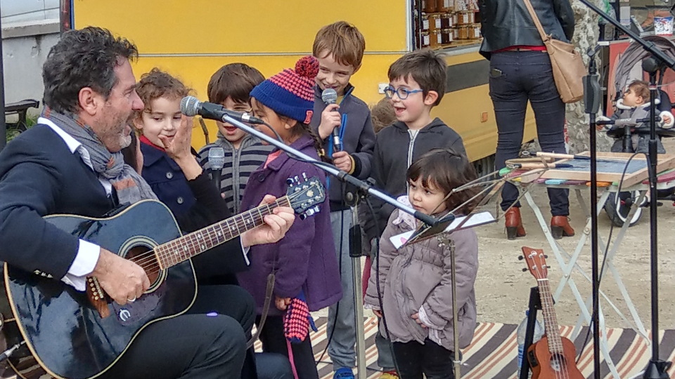 Animation musicale sur le marché