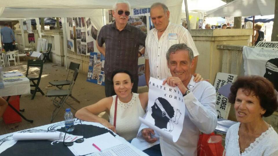 le dernier stand associatif avec notre ancien maire